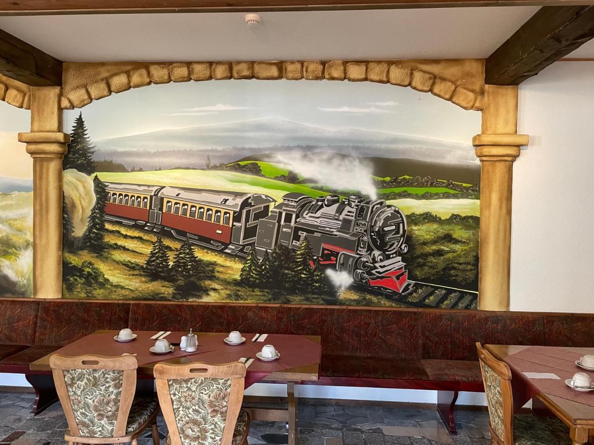 Gasthof Zum Baren Hotel Gernrode  Екстериор снимка